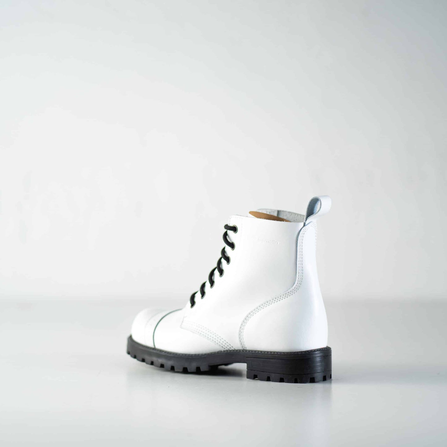 517 aka Aviator Boots - White